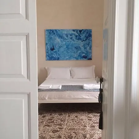 Tolomeo's House-bed & Bike Nardo
